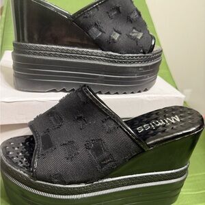 Black Platform Slide Sandals with Textured Upper